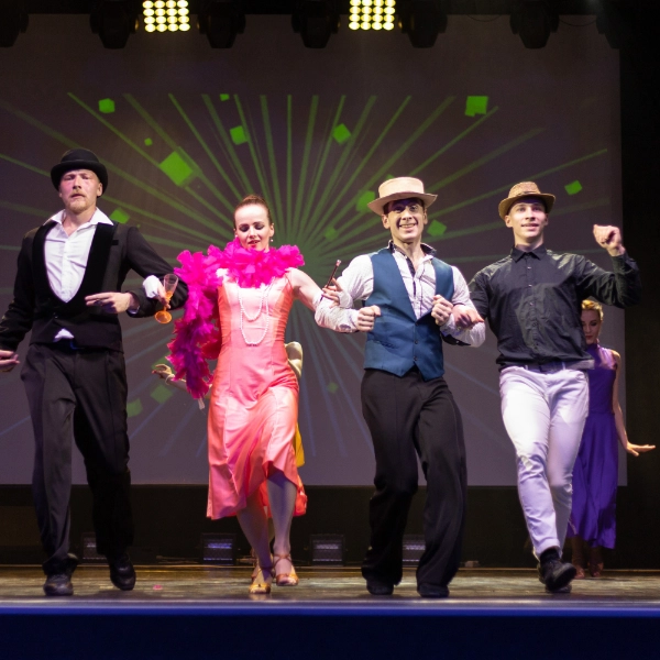 Theater Performance With Dancers 002 600X600